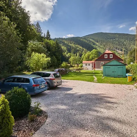 Apartment Challupa Horni Marsov